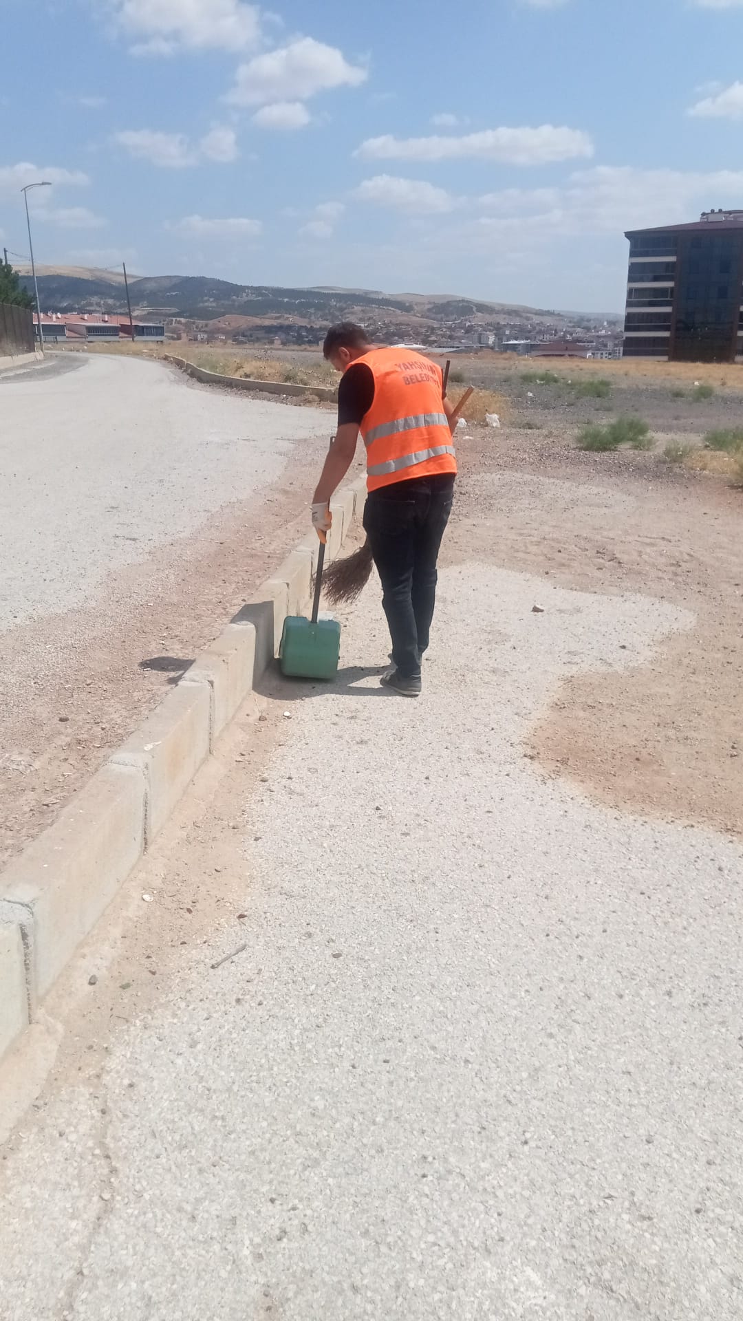 ilcemizin-dort-bir-yaninda-calismalarimizi-titizlikle-surduruyoruz